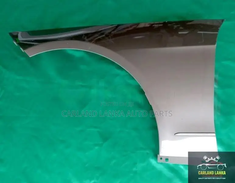 BENZ E250 W212 2011 Fender