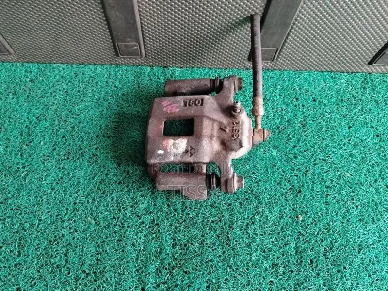 Nissan X Trail T30 Rear Brake Caliper