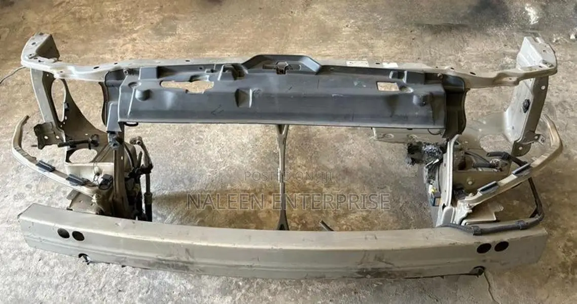Toyota Harrier ACU10 Nose Cut Panel