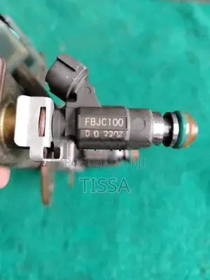Nissan X Trail T30 QR20 Injector Rail