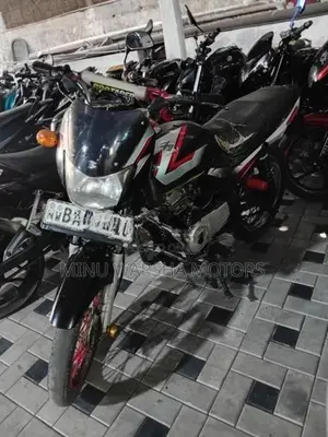 Bajaj CT100 2013