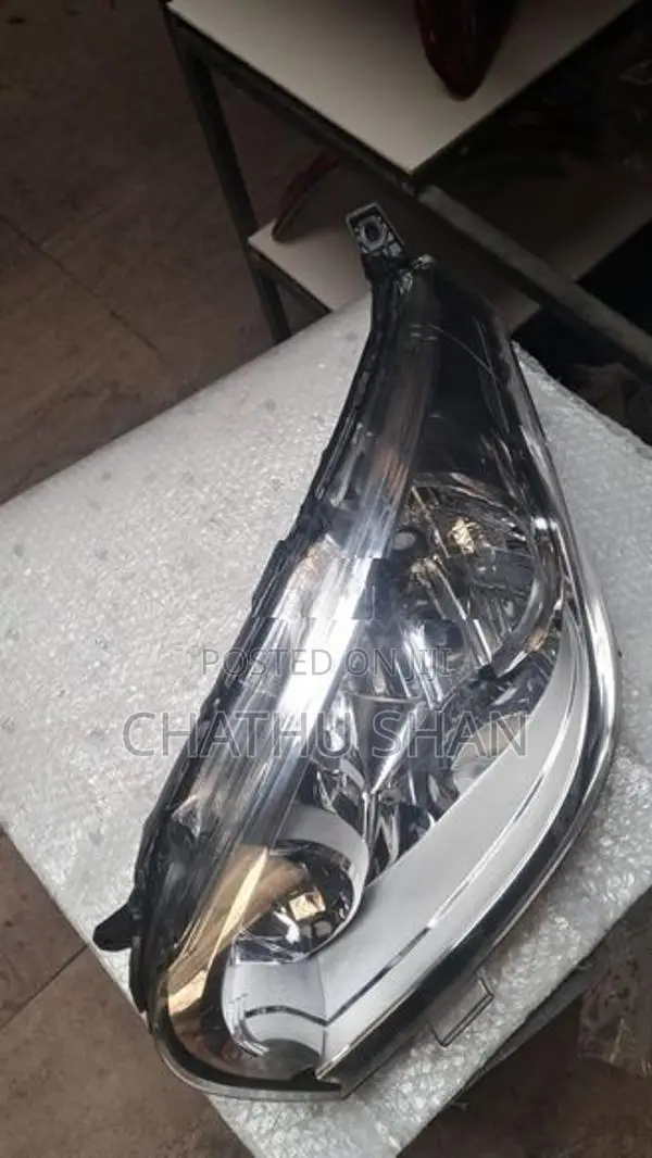Nissan Dayz Head Light