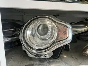 Suzuki Hustler Xenon Headlight with Nickel Part