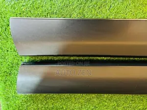 HARRIER 2024 80 SERIES DOOR TRIM SET