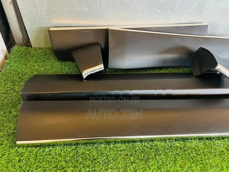 HARRIER 2024 80 SERIES DOOR TRIM SET