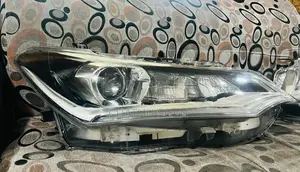 Toyota Axio 165 Head Light (596)