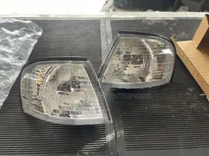Nissan Sunny B15 Corner Light Set