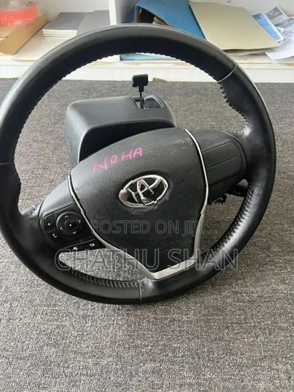 Noah Voxy Esquire Steering Wheel