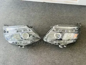 Toyota Voxy Head Light