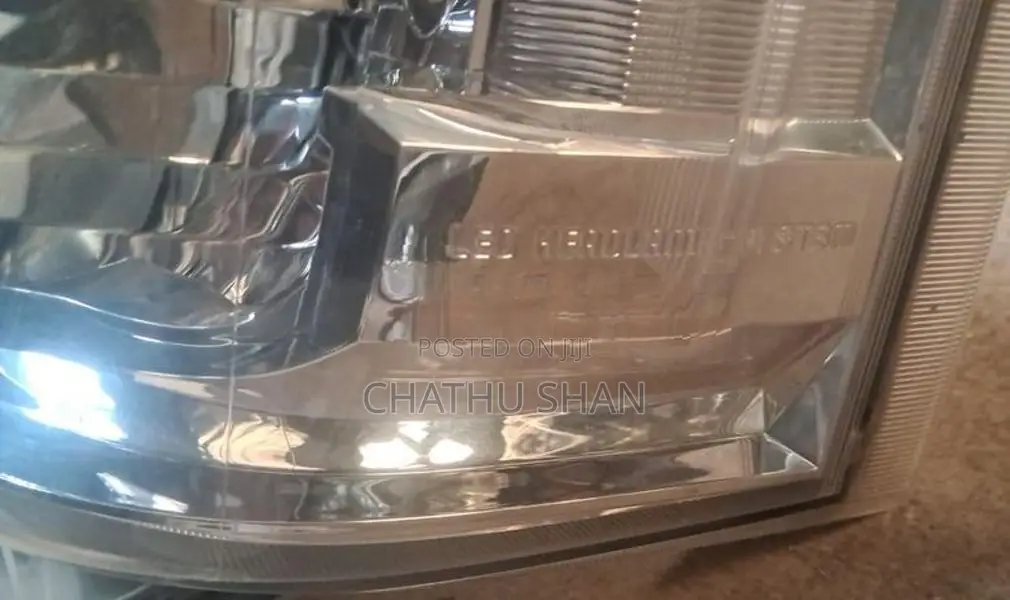 Toyota KDH Scoop Head Light