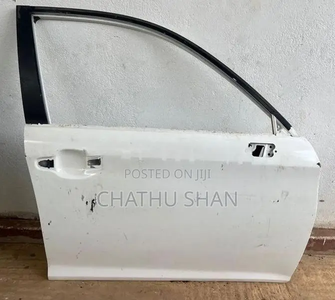 Axio 165 Front Door Panel