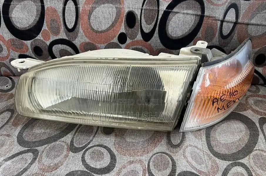 Corolla AE110 Head Light with Signal
