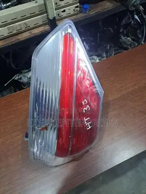 Nissan X-Trail Tail Light (HT32)
