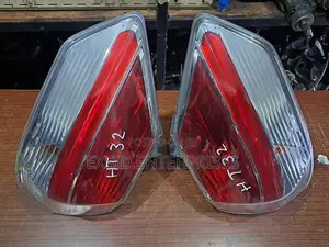Nissan X-Trail Tail Light (HT32)