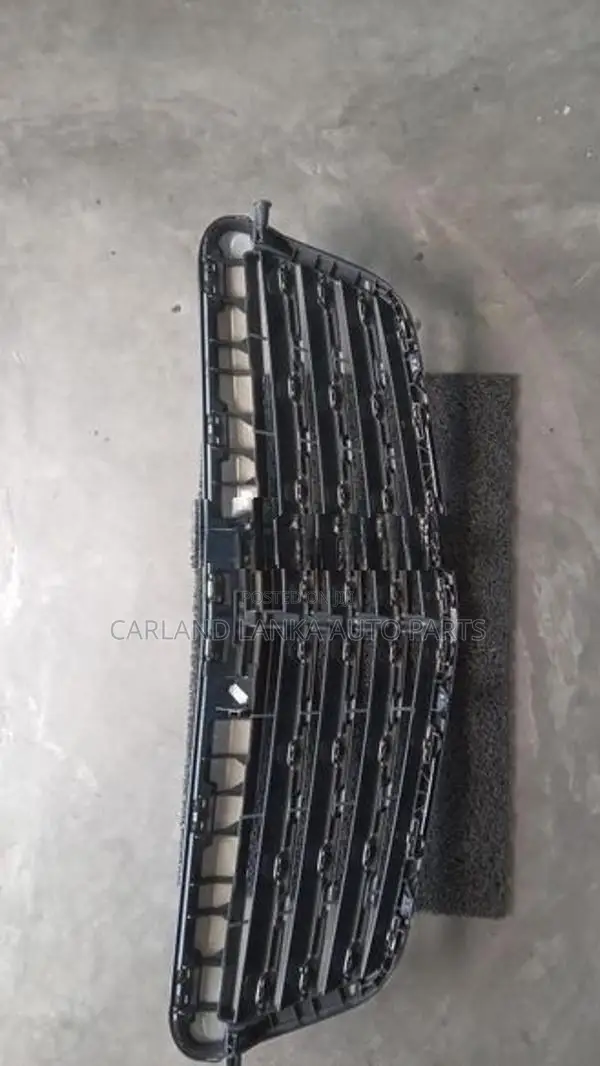 BENZ W212 E250 Grill