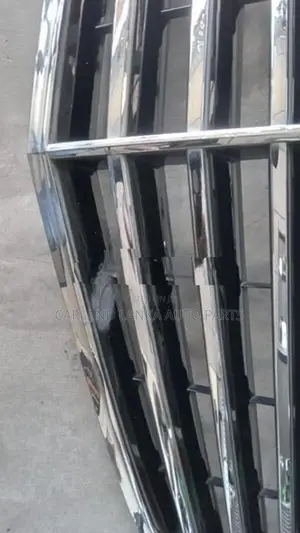 BENZ W212 E250 Grill