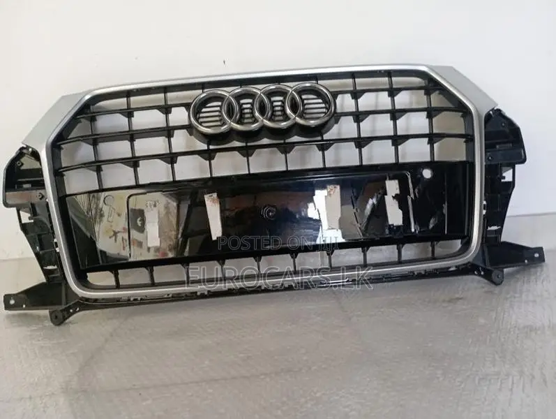 Audi Q3 Shell