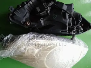 Nissan Note E11 Head Light Set