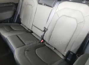Land Rover Defender 110 HSE full petrol 2025
