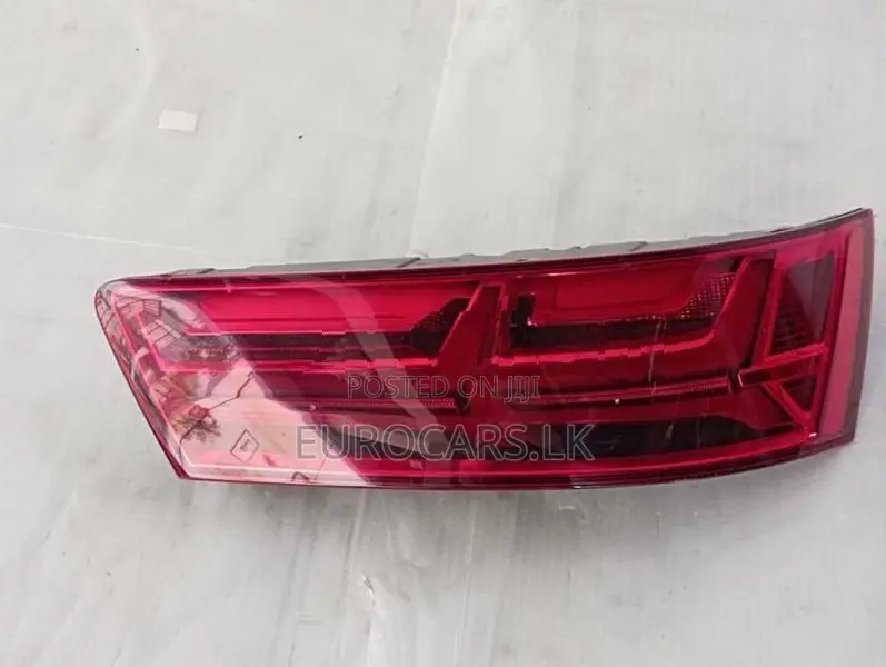 Audi Q7 Tail Lamp