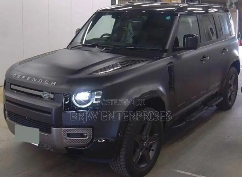 Land Rover Defender 110 HSE full petrol 2025