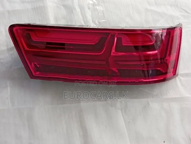 Audi Q7 Tail Lamp