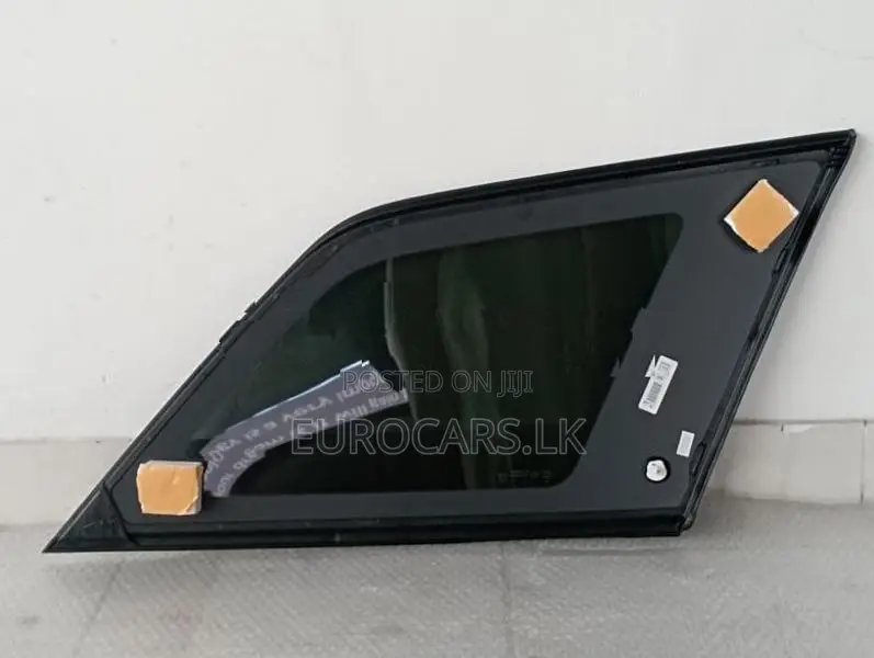 Peugeot 5008 Side Glass