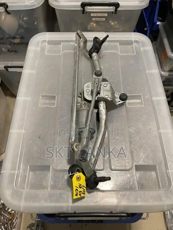 Genuine Audi A3 2017 8V front wiper motor complete A1 A4 A5 A6 A8