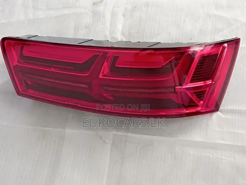 Audi Q7 Tail Lamp