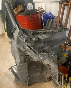 Toyota Prius XW20 Side Cut