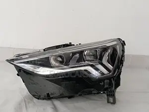 Audi Q3 Headlight