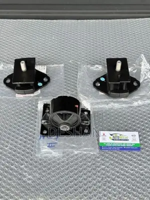 Toyota kdh petrol engine mount set genuine