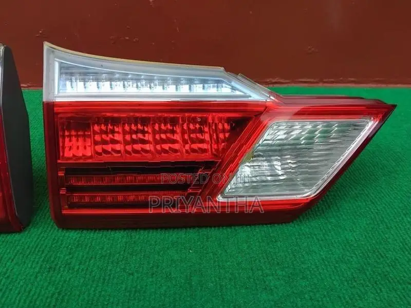 Honda Grace Dicky Garnish Light