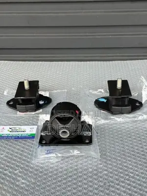 Toyota kdh petrol engine mount set genuine