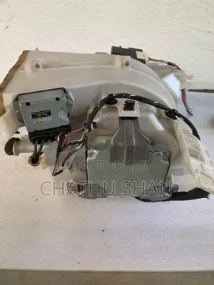 Voxy Noah Esquire Heater Blower Motor