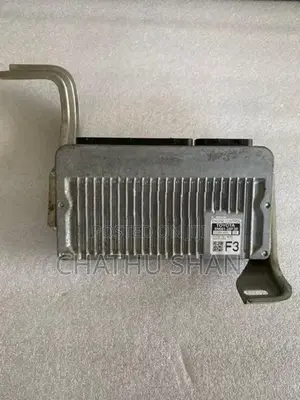 Voxy Noah Esquire Engine Control Unit (89661-28F30)