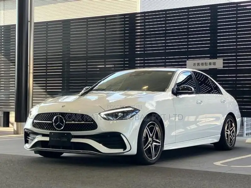 Mercedes Benz C200 AMG LINE 2024