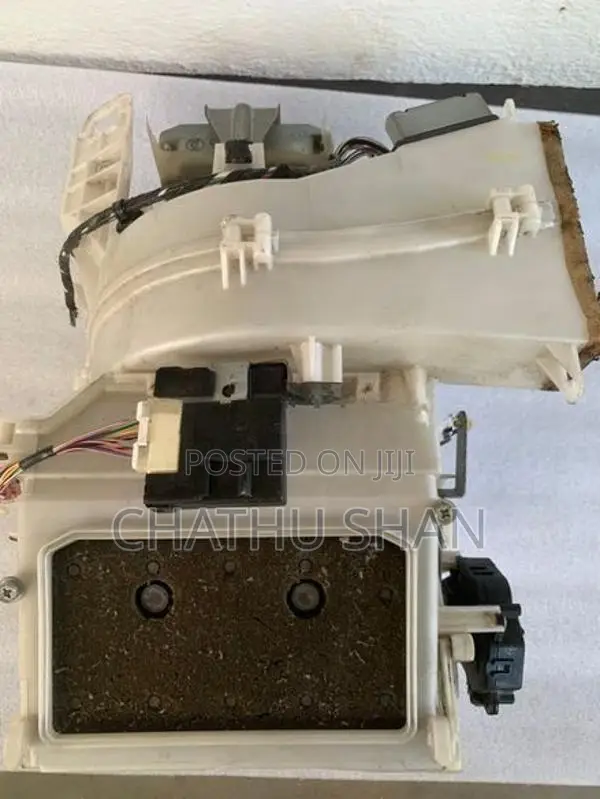 Voxy Noah Esquire Heater Blower Motor