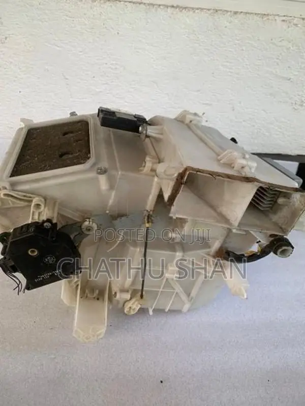 Voxy Noah Esquire Heater Blower Motor