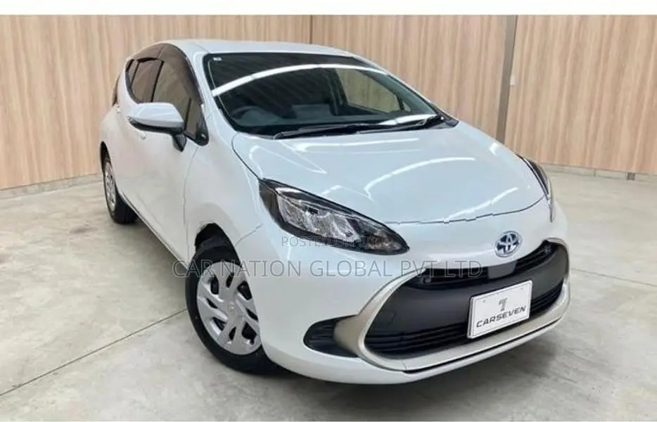 Toyota Aqua Grade G 2024