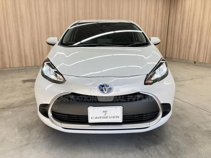 Toyota Aqua Grade G 2024