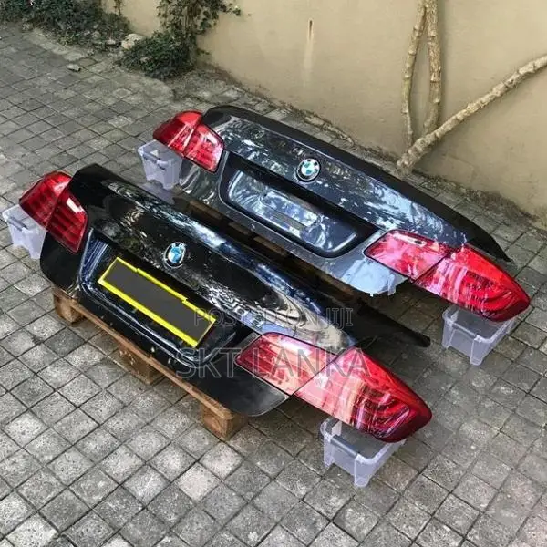 Genuine BMW 520d F10 2015 Dicky Bootlid door with LED Lights
