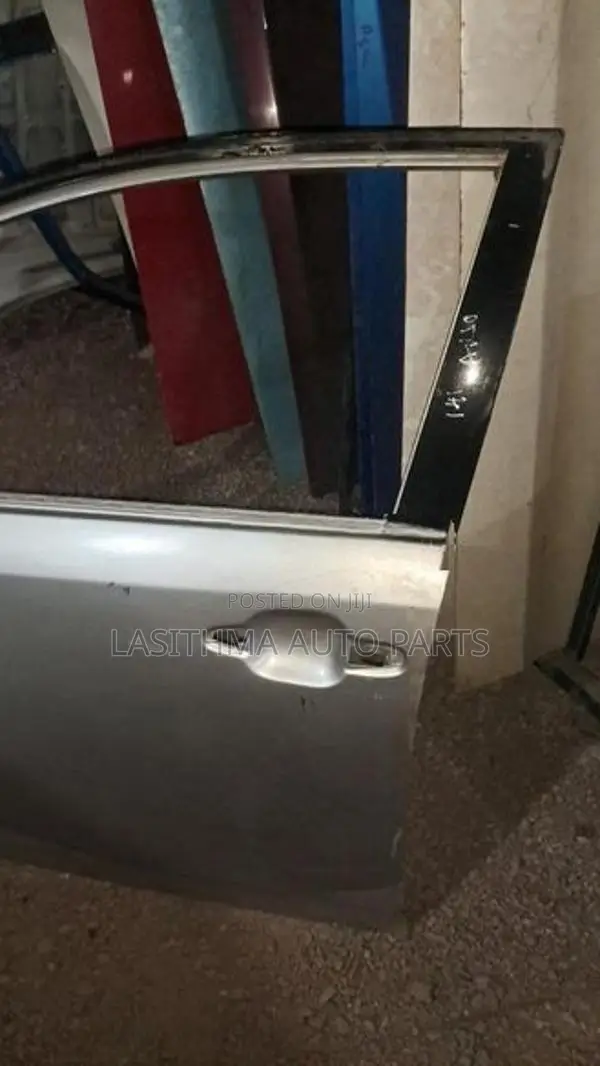 Axio 141 Front Door Panel
