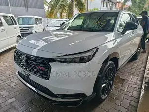 Honda Vezel RS VEZAL 2025
