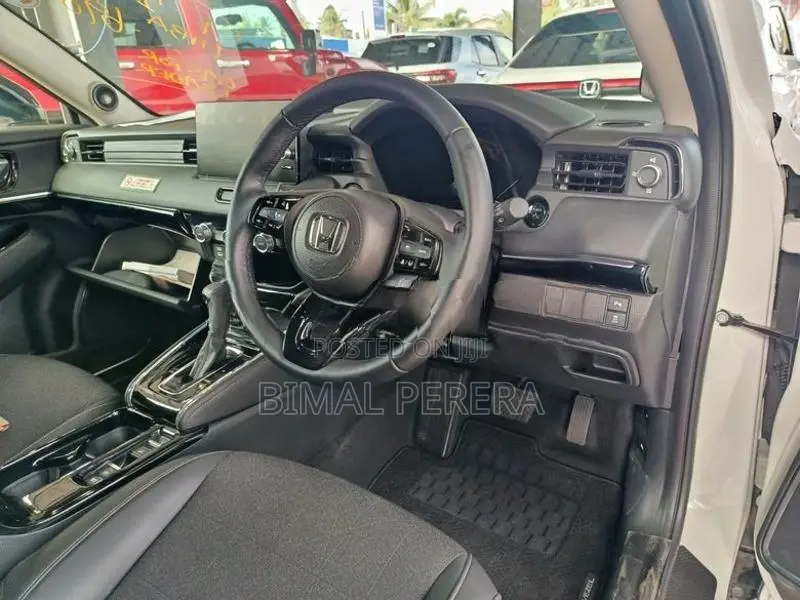 Honda Vezel RS VEZAL 2025