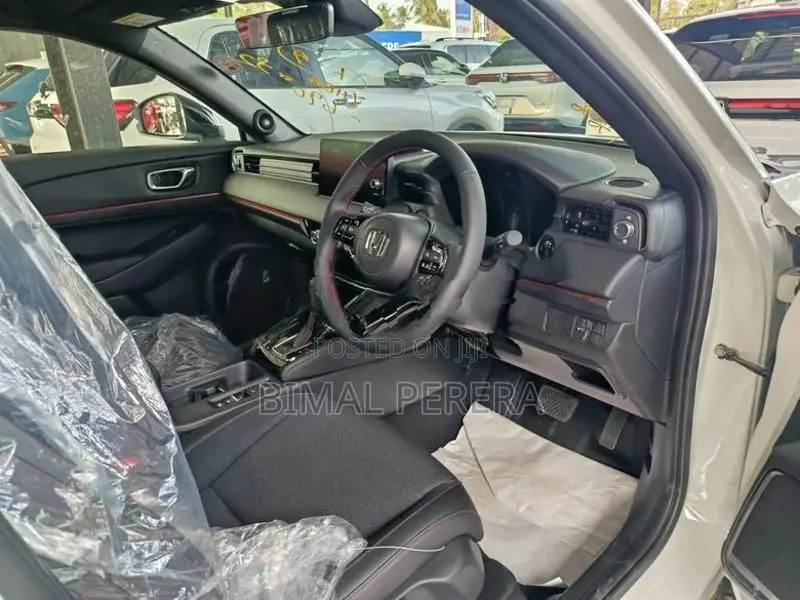 Honda Vezel RS VEZAL 2025