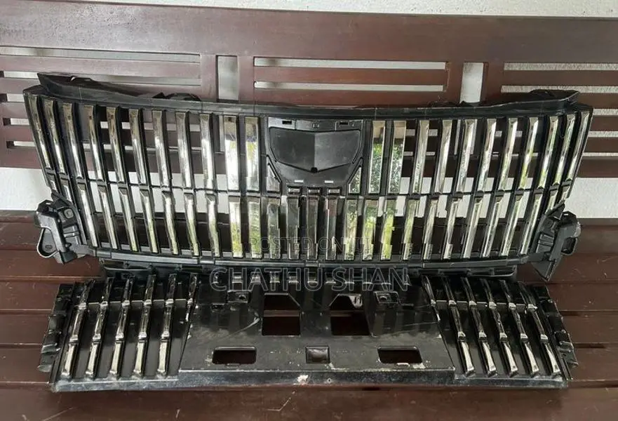 Toyota Esquire Front Shell