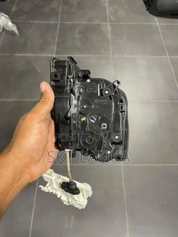 Genuine BMW 740e 740Le G11 G12 2017 Soft Close Door Lock 530e