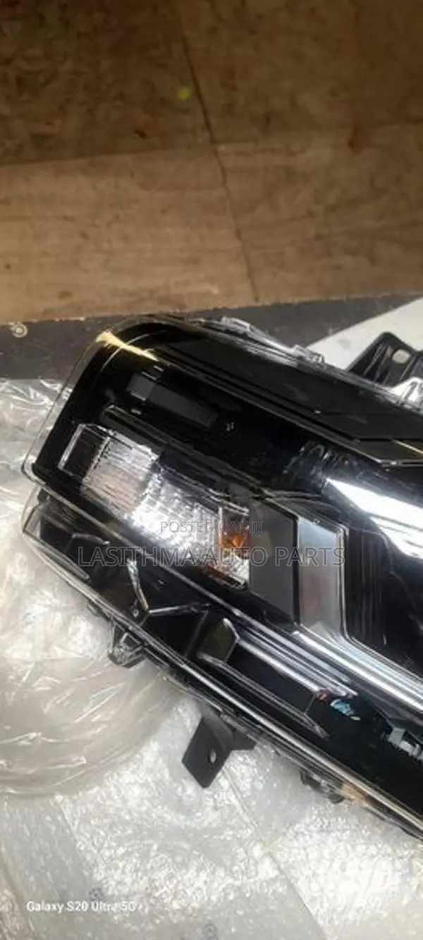 L 200 New (2025) Head Lamp