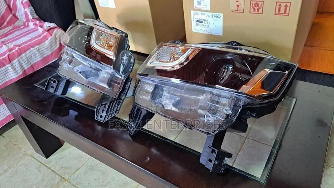 Wagon R Headlight.(MH95S-Custom Z)